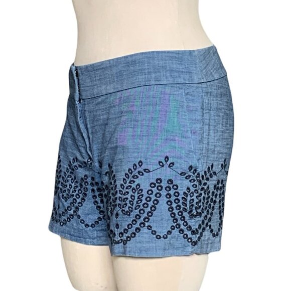 Ann Taylor Loft The Riviera Short Sz 2 Chambray Blue Eyelet Embroidered 194C - Picture 3 of 9